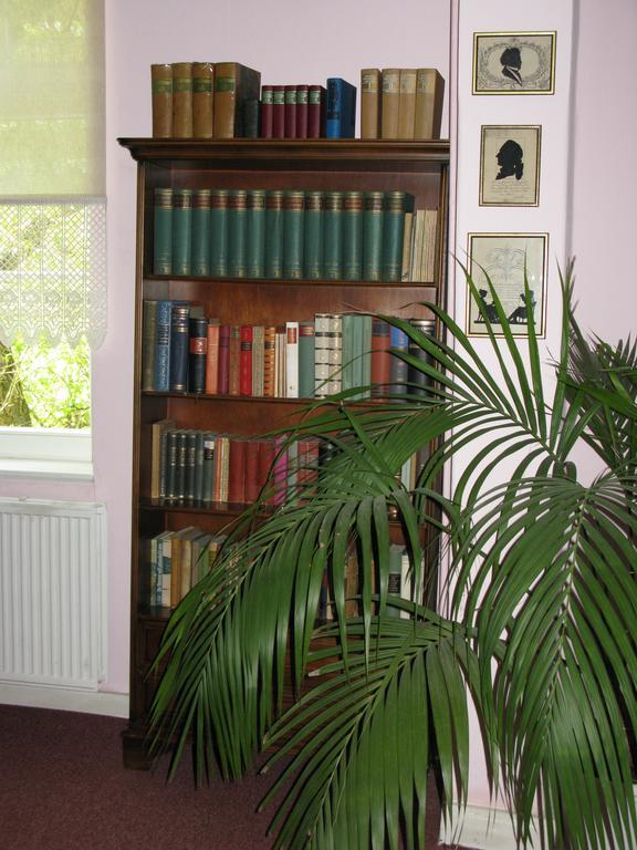 Gutshaus Zietlitz Hotel Dobbin-Linstow Kültér fotó
