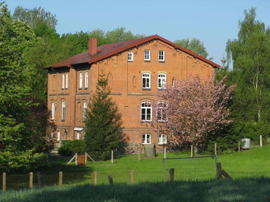 Gutshaus Zietlitz Hotel Dobbin-Linstow Kültér fotó