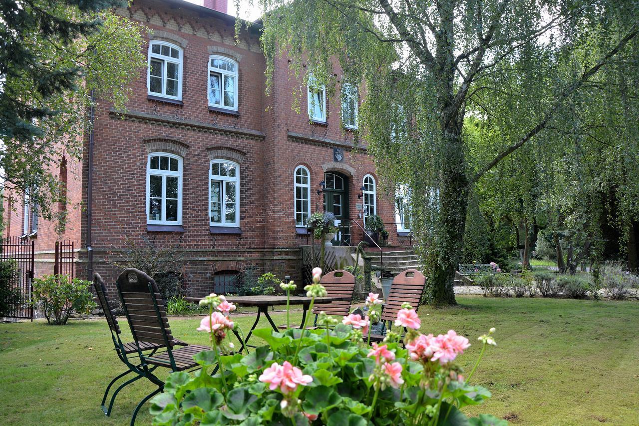 Gutshaus Zietlitz Hotel Dobbin-Linstow Kültér fotó